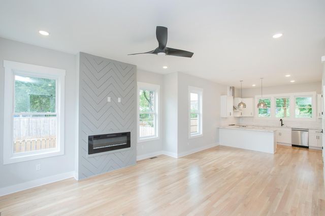 1611 Century St, Nashville, TN 37208