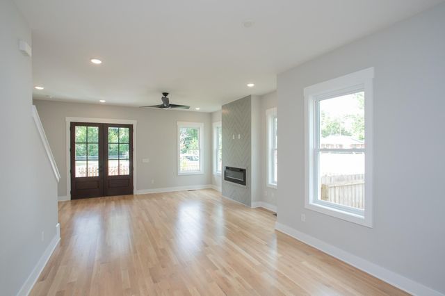 1611 Century St, Nashville, TN 37208