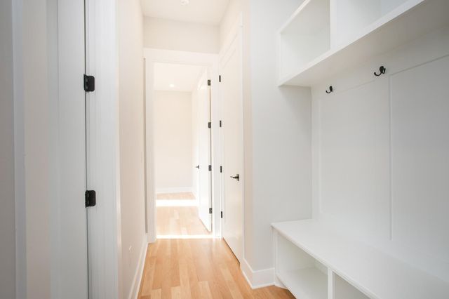 1611 Century St, Nashville, TN 37208