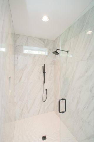 1611 Century St, Nashville, TN 37208