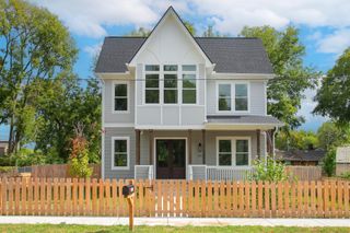 1611 Century St, Nashville, TN 37208