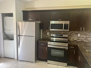 2521 NW 56th Ave 2-26, Lauderhill, FL 33313