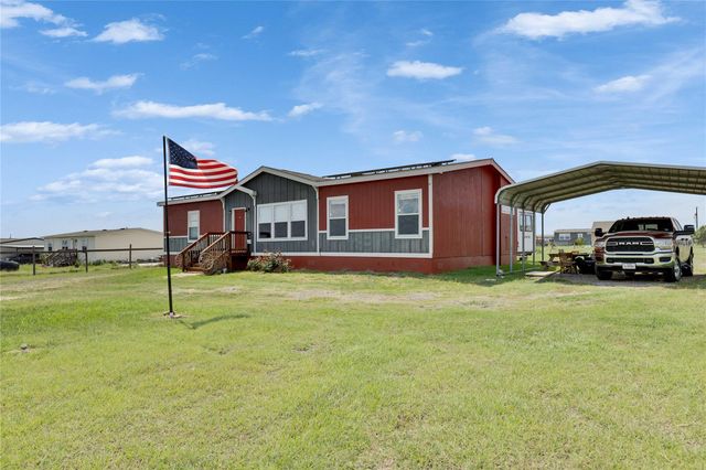 183 Alma LN, Niederwald, TX 78640