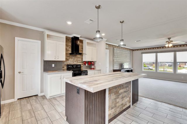 183 Alma LN, Niederwald, TX 78640