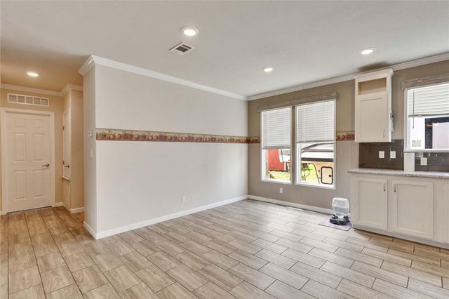 183 Alma LN, Niederwald, TX 78640
