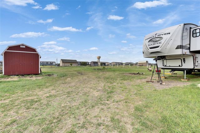 183 Alma LN, Niederwald, TX 78640