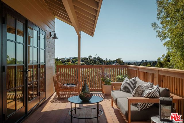 4901 Loleta Avenue, Los Angeles, CA 90041