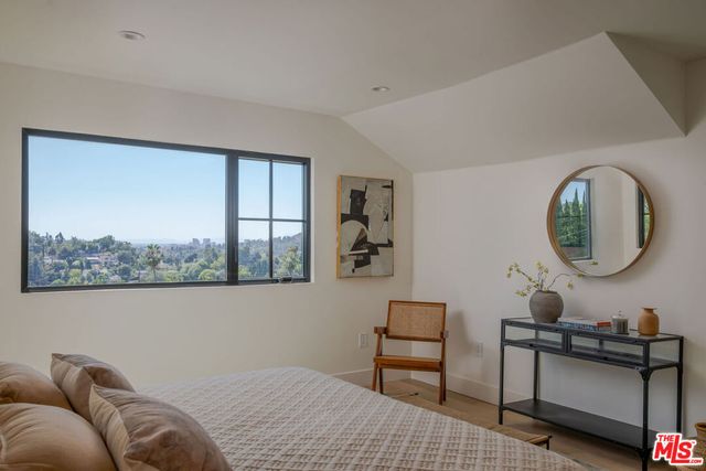 4901 Loleta Avenue, Los Angeles, CA 90041