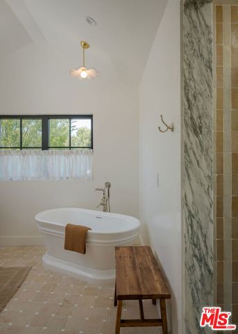 4901 Loleta Avenue, Los Angeles, CA 90041