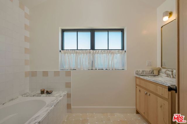 4901 Loleta Avenue, Los Angeles, CA 90041