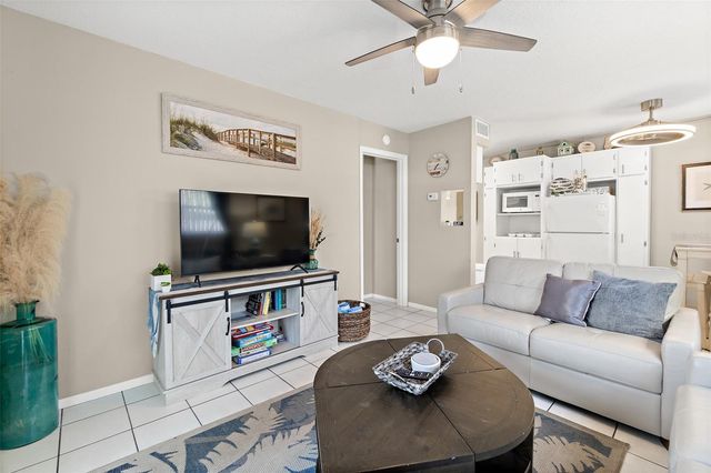 425 TYLER AVENUE 4B, Cape Canaveral, FL 32920