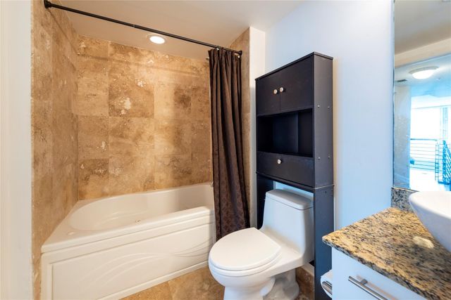 41 SE 5th Street 1315, Miami, FL 33131