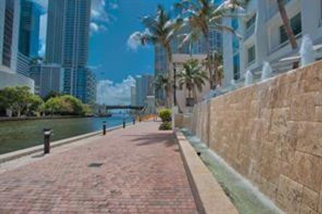 41 SE 5th Street 1315, Miami, FL 33131