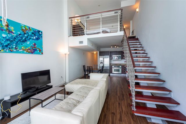 41 SE 5th Street 1315, Miami, FL 33131