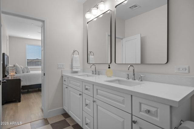 16714 E ALMONT Drive 4, Fountain Hills, AZ 85268