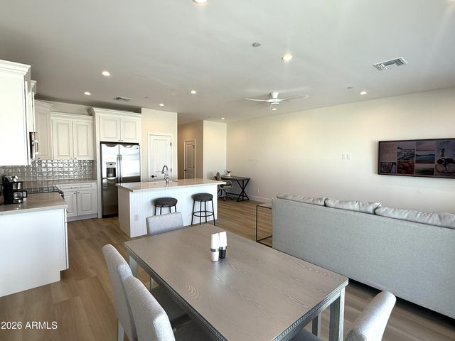 16714 E ALMONT Drive 4, Fountain Hills, AZ 85268