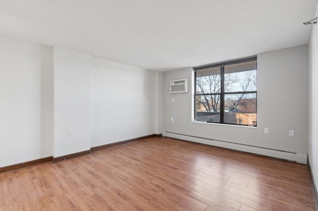 7600 Golden Valley Road 405, Golden Valley, MN 55427