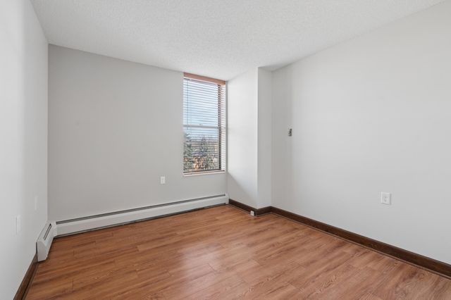 7600 Golden Valley Road 405, Golden Valley, MN 55427