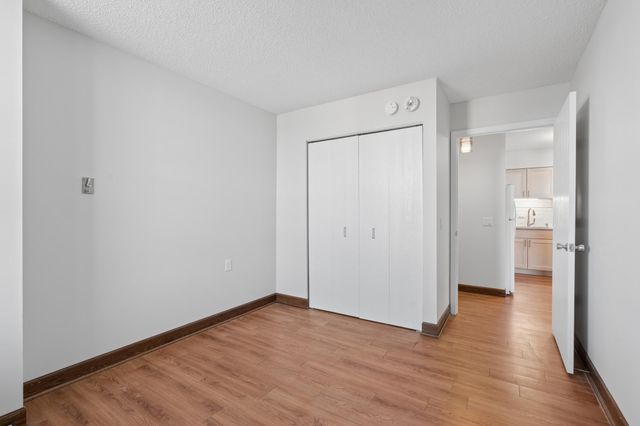 7600 Golden Valley Road 405, Golden Valley, MN 55427