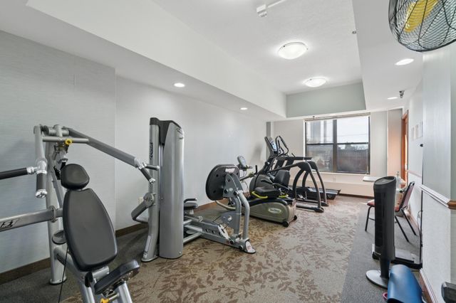 7600 Golden Valley Road 405, Golden Valley, MN 55427