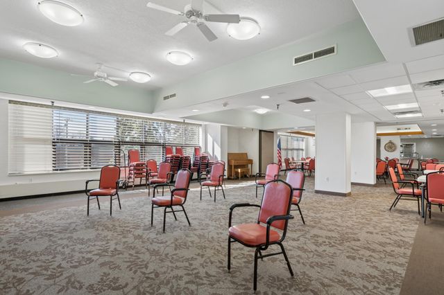 7600 Golden Valley Road 405, Golden Valley, MN 55427