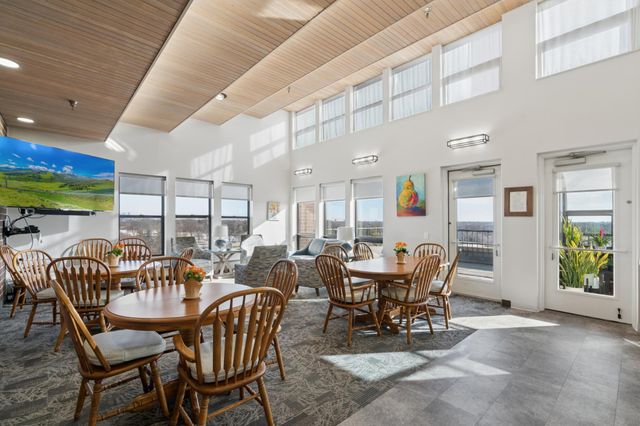 7600 Golden Valley Road 405, Golden Valley, MN 55427