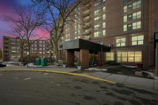 7600 Golden Valley Road 405, Golden Valley, MN 55427