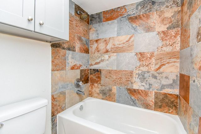 2626 Holly Hall Street 307, Houston, TX 77054