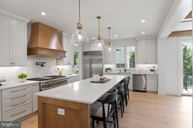 4 SEDGWICK LN, North Bethesda, MD 20852