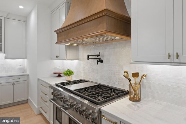 4 SEDGWICK LN, North Bethesda, MD 20852