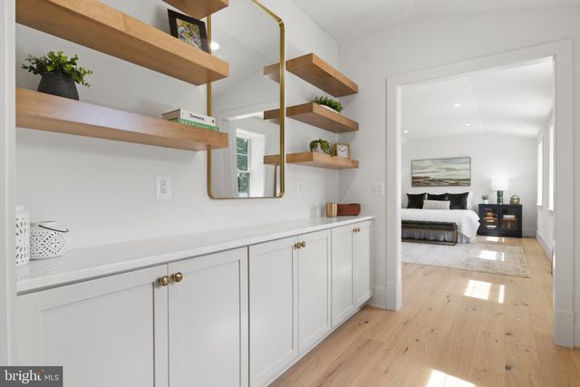 4 SEDGWICK LN, North Bethesda, MD 20852