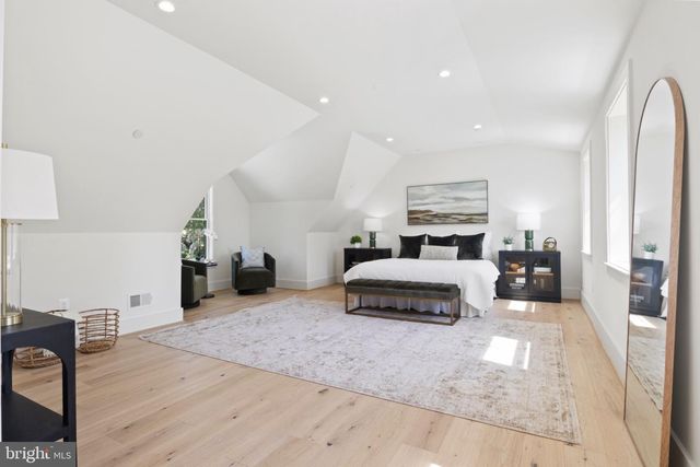 4 SEDGWICK LN, North Bethesda, MD 20852