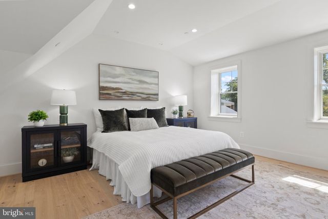 4 SEDGWICK LN, North Bethesda, MD 20852
