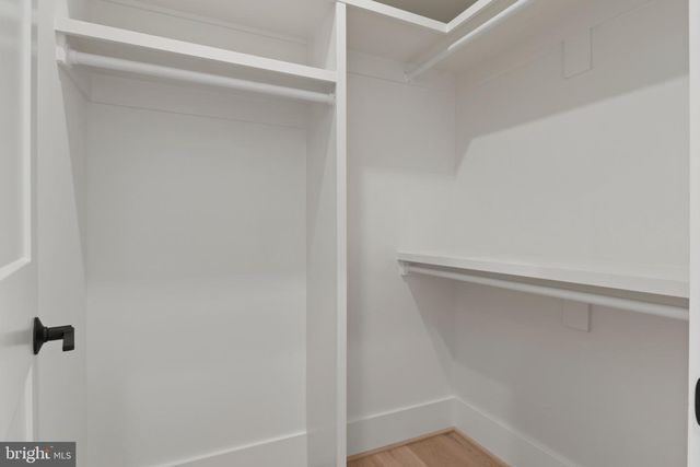 4 SEDGWICK LN, North Bethesda, MD 20852