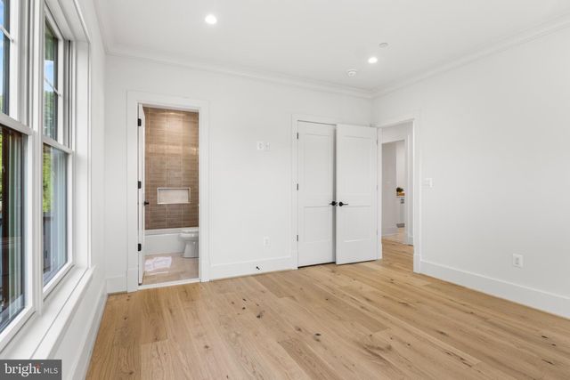 4 SEDGWICK LN, North Bethesda, MD 20852