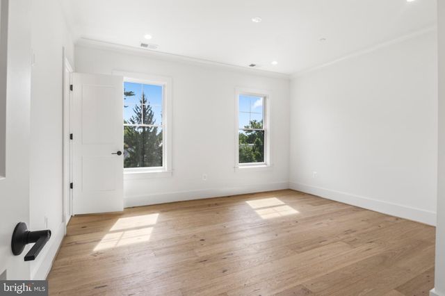 4 SEDGWICK LN, North Bethesda, MD 20852
