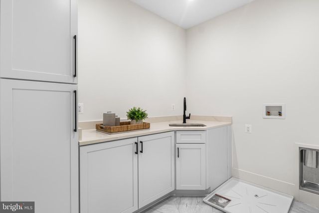 4 SEDGWICK LN, North Bethesda, MD 20852