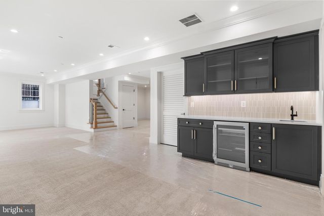 4 SEDGWICK LN, North Bethesda, MD 20852