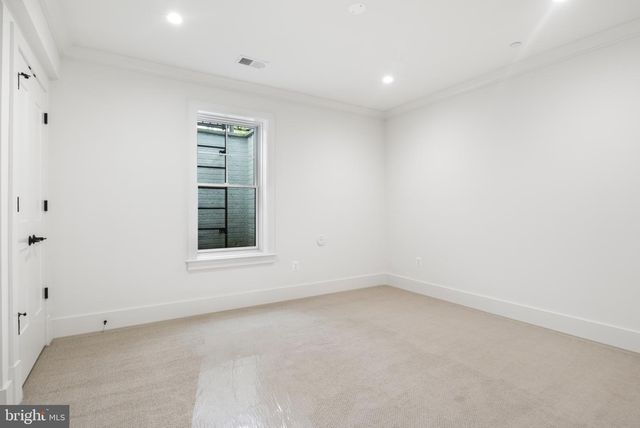4 SEDGWICK LN, North Bethesda, MD 20852