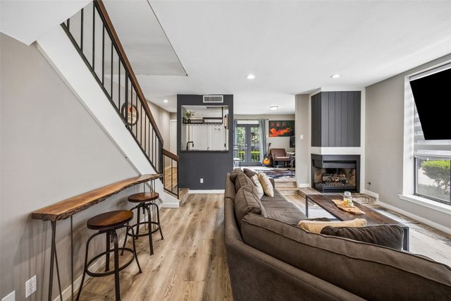 7522 Holly Hill Drive 2, Dallas, TX 75231