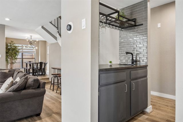 7522 Holly Hill Drive 2, Dallas, TX 75231
