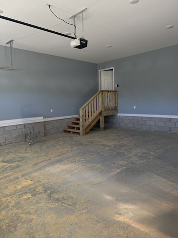 306 Cassie Dr, Lafayette, TN 37083