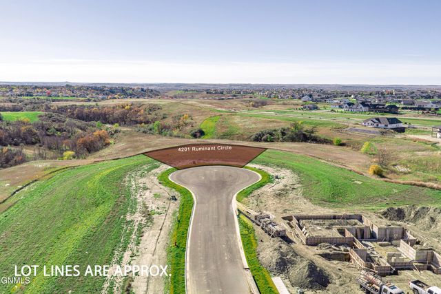 4201 Ruminant Circle, Bismarck, ND 58503 property photo