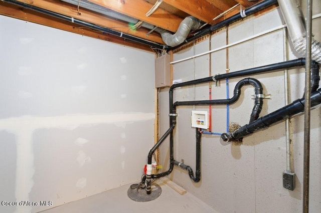 327 S Sandpiper Loop, Post Falls, ID 83854