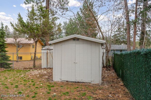 327 S Sandpiper Loop, Post Falls, ID 83854