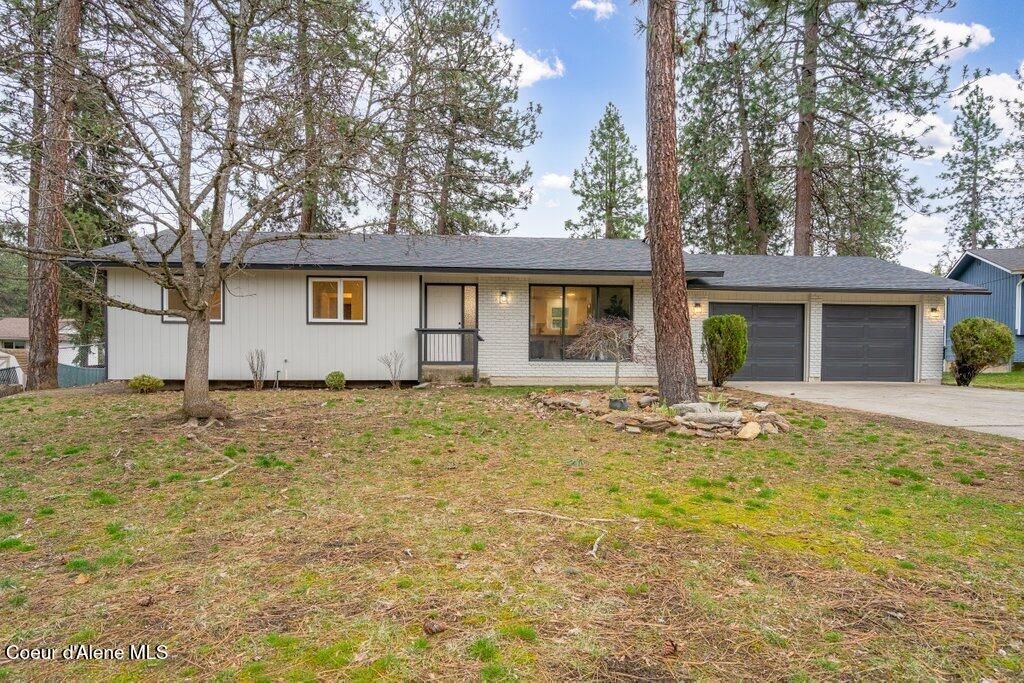 327 S Sandpiper Loop, Post Falls, ID 83854