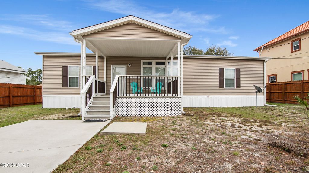 105 Evergreen Street, Panama City Beach, FL 32407