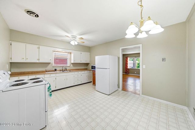 119 McArthur Dr, Louisville, KY 40207