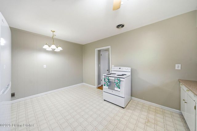 119 McArthur Dr, Louisville, KY 40207