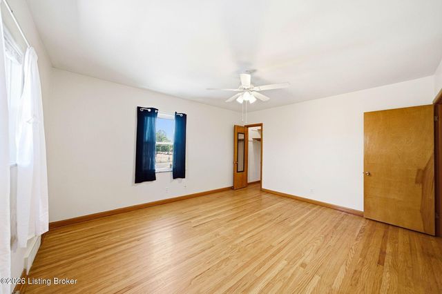 119 McArthur Dr, Louisville, KY 40207